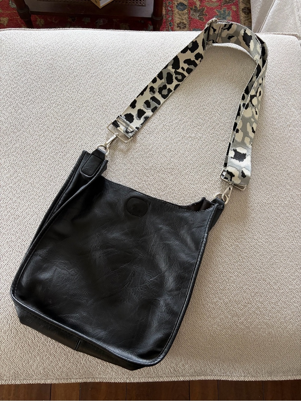Ah dorned Black Faux Leather Shoulder Bag with Leopard-Print Adjustable Strap